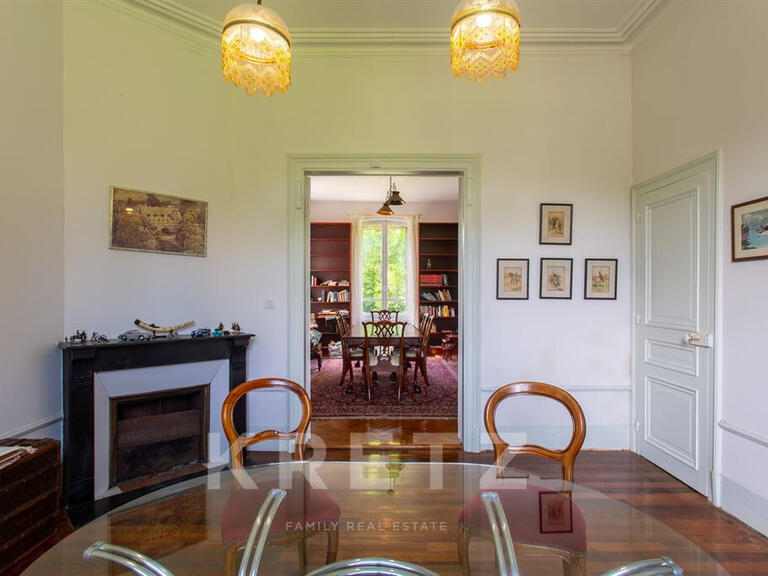Castle Amiens - 9 bedrooms - 545m²