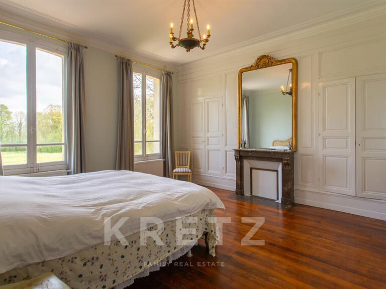 Castle Amiens - 9 bedrooms - 545m²