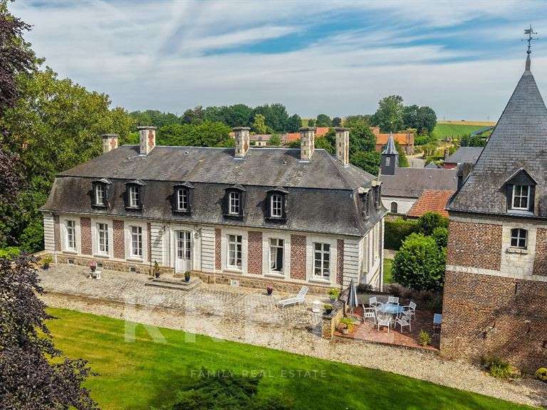 Château Amiens - 9 chambres - 700m²