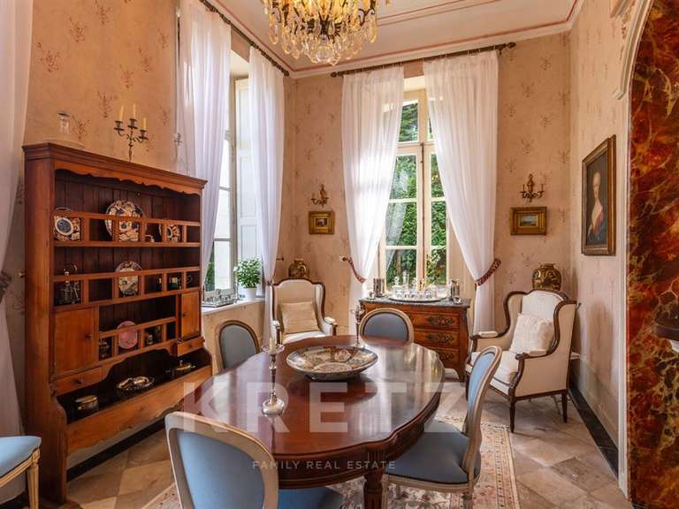 Château Amiens - 9 chambres - 700m²