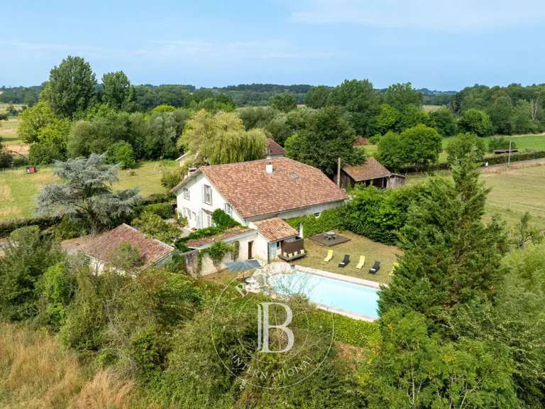 Propriété Amou - 5 chambres - 287m²