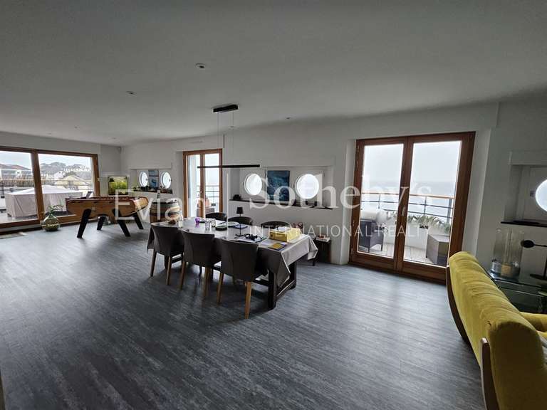 Appartement Amphion-les-bains - 3 chambres - 118m²