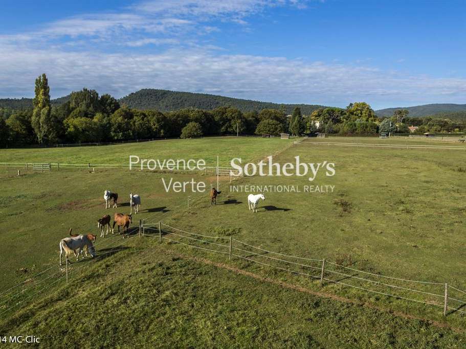 Equestrian property Ampus