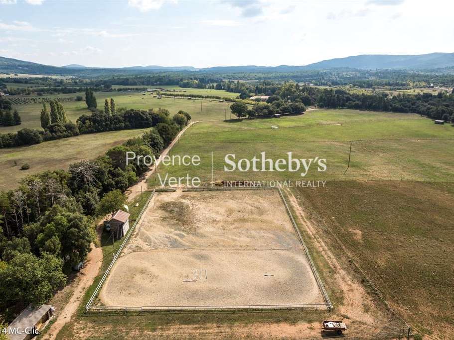 Equestrian property Ampus