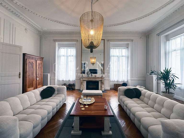 Maison Ancenis - 12 chambres - 675m²