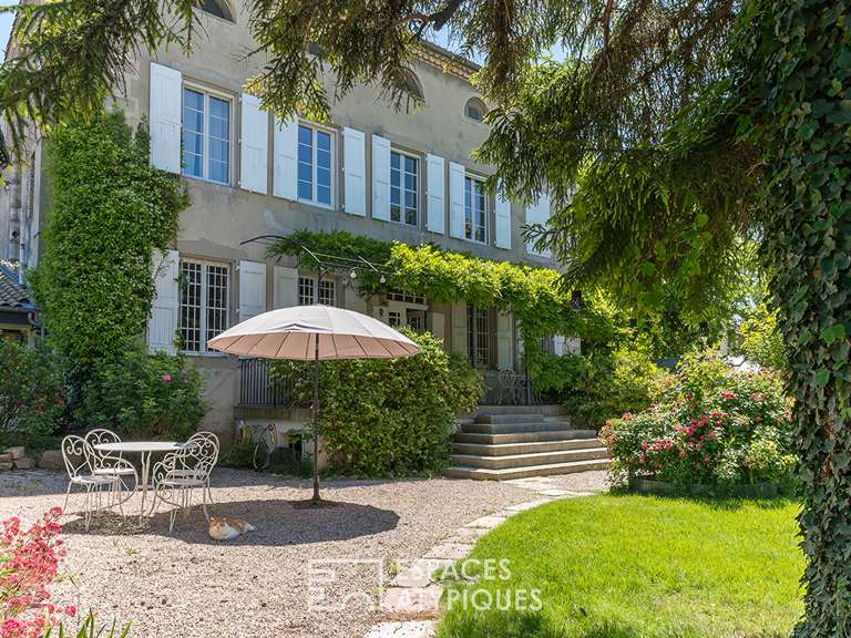 House Andancette - 10 bedrooms - 484m²