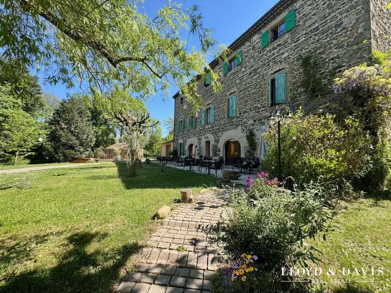 Maison Andancette - 9 chambres - 390m²