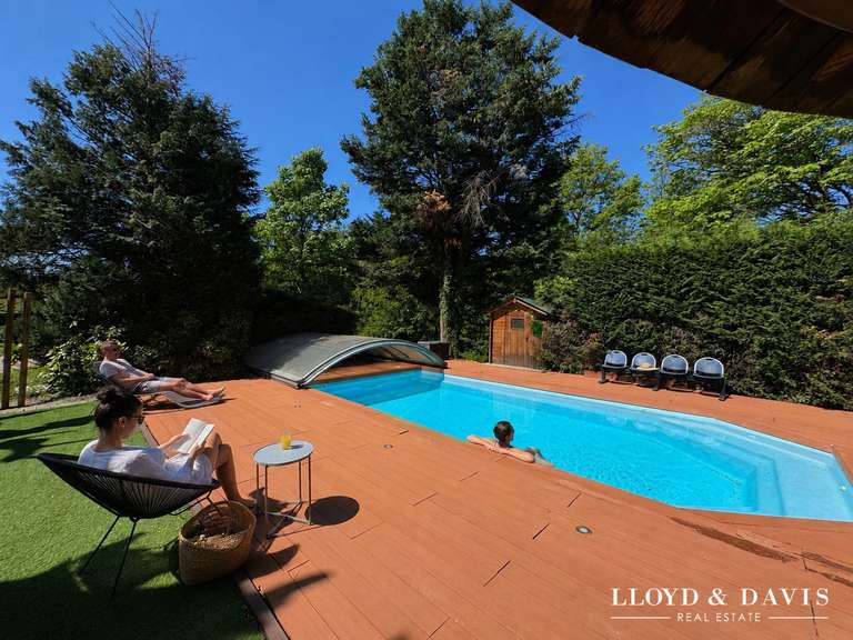 House Andancette - 9 bedrooms - 390m²