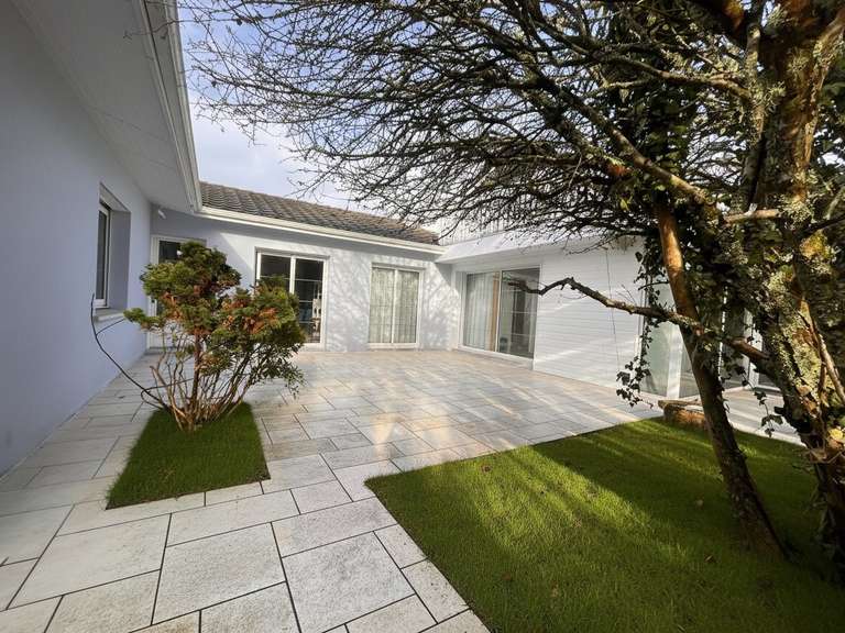 Maison Andernos-les-Bains - 8 chambres - 362m²