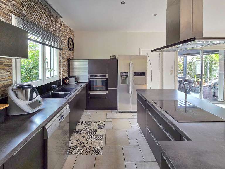 Villa Andernos-les-Bains - 5 chambres - 145m²