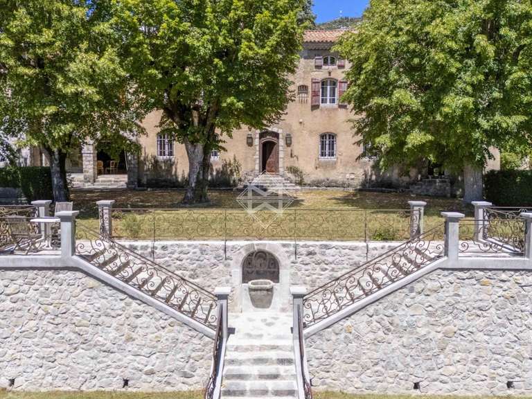 Château Andon - 10 chambres - 1000m²