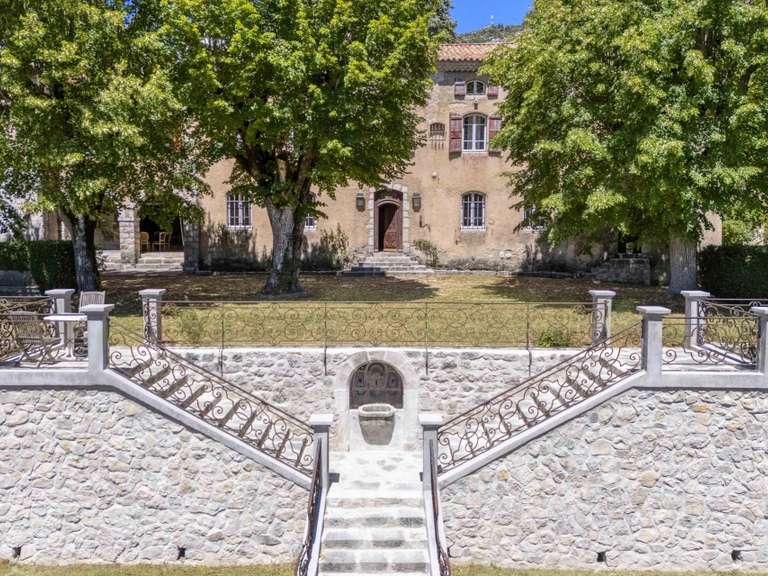 Château Andon - 10 chambres - 1000m²