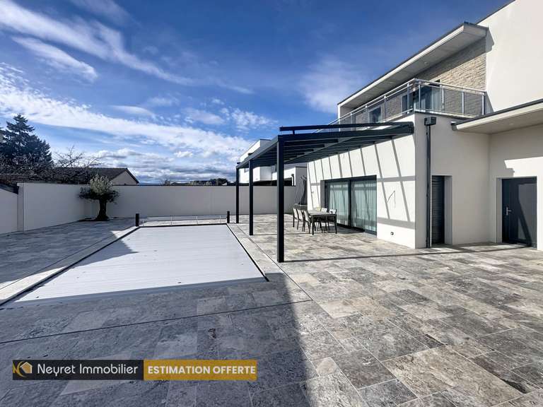 Maison Andrézieux-Bouthéon - 5 chambres - 237m²