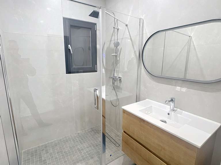 Maison Andrézieux-Bouthéon - 5 chambres - 237m²