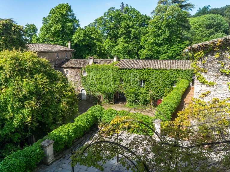 Château Anduze - 13 chambres - 1819m²