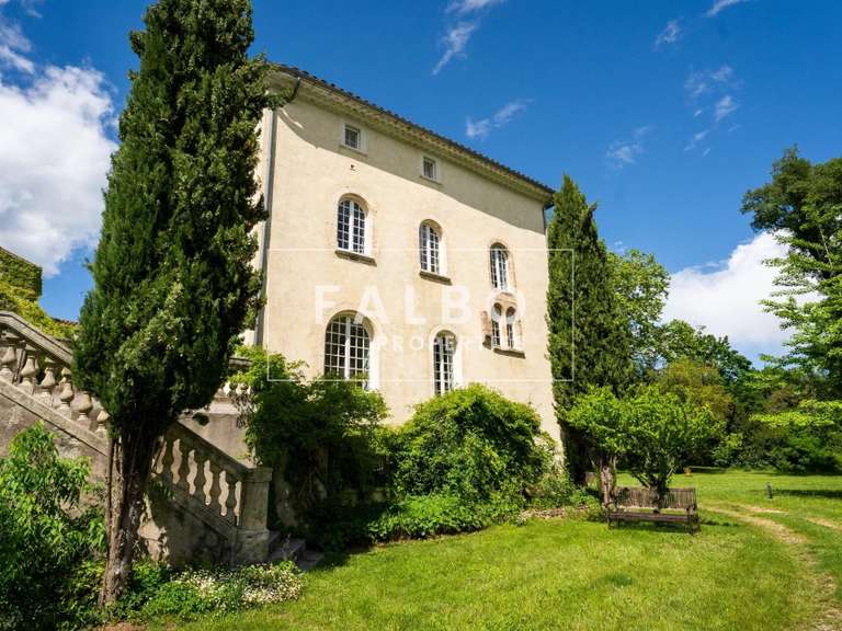 Château Anduze - 13 chambres - 1819m²