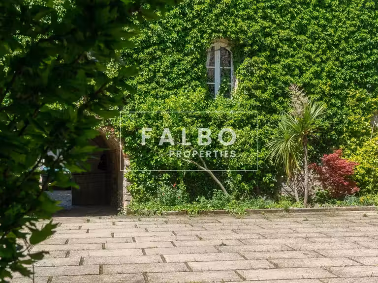 Château Anduze - 13 chambres - 1819m²