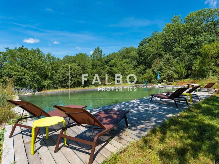 Château Anduze - 13 chambres - 1819m²