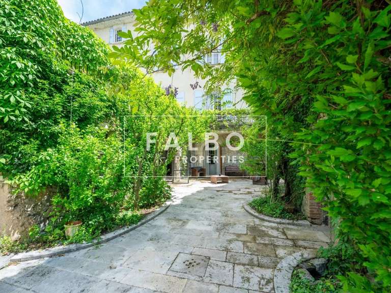 Château Anduze - 13 chambres - 1819m²