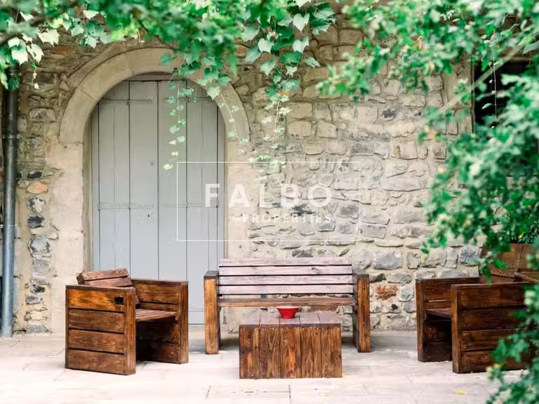 Château Anduze - 13 chambres - 1819m²