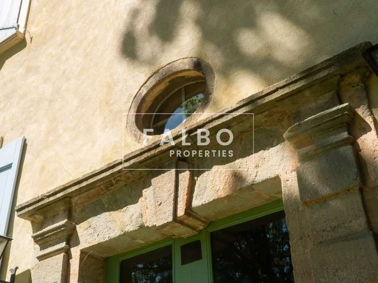 Château Anduze - 13 chambres - 1819m²