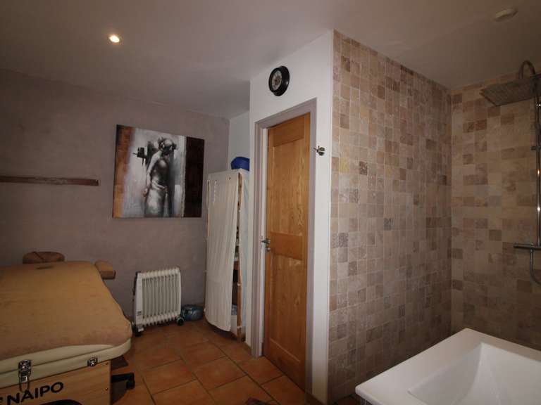 Maison Anduze - 19 chambres - 750m²