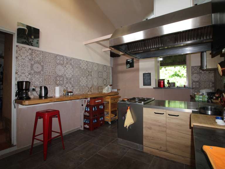 Maison Anduze - 19 chambres - 750m²