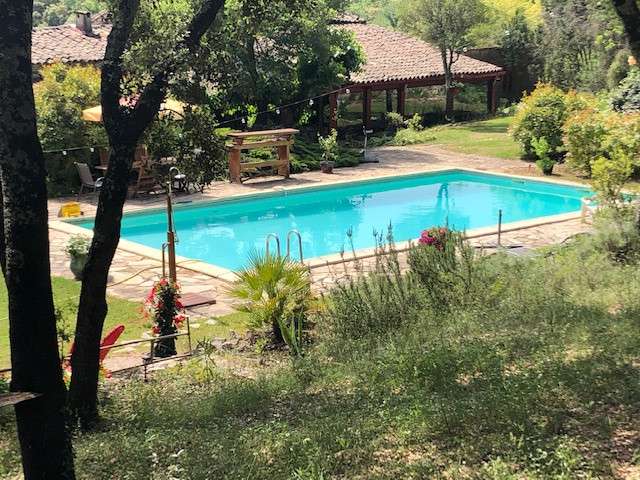 Maison Anduze - 19 chambres - 750m²