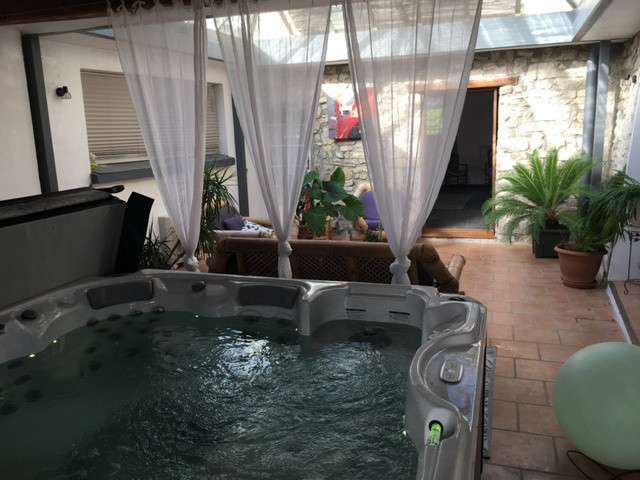 Maison Anduze - 19 chambres - 750m²