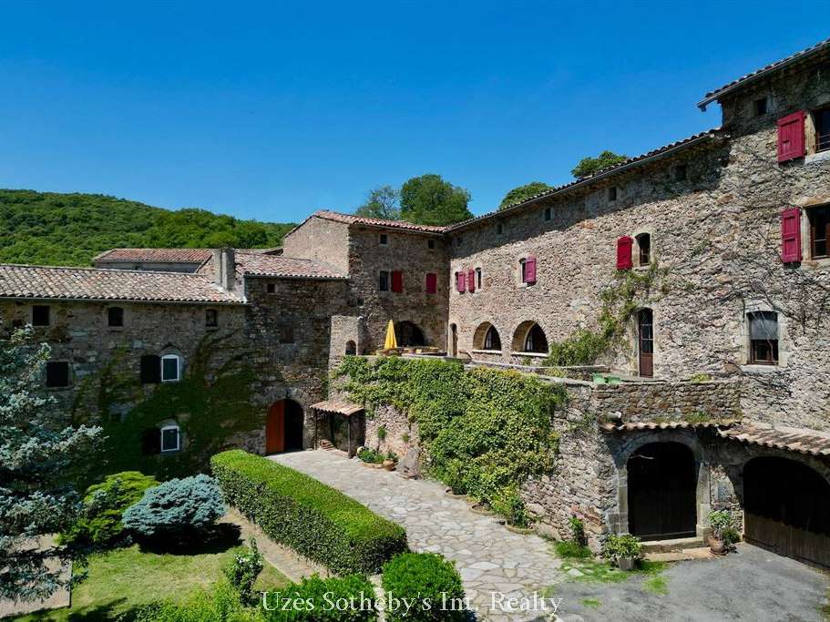 House Anduze