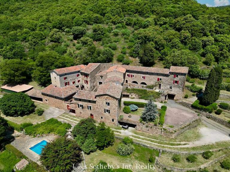 Maison Anduze - 20 chambres - 847m²