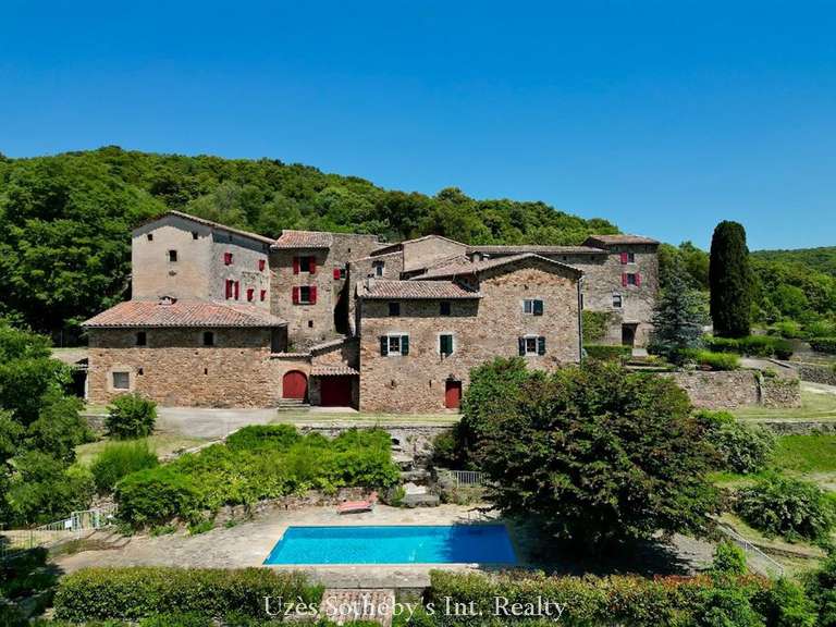 Maison Anduze - 20 chambres - 847m²