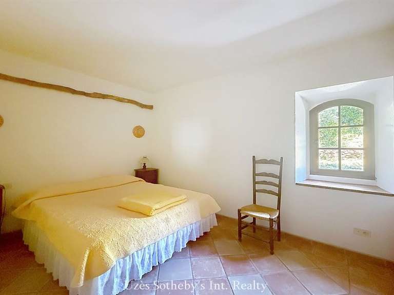 Maison Anduze - 20 chambres - 847m²