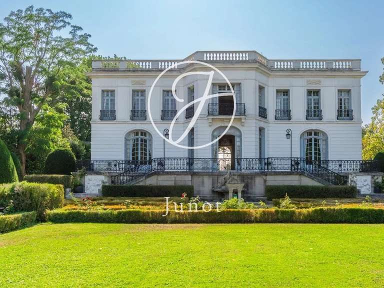 Château Anet - 9 chambres - 515m²