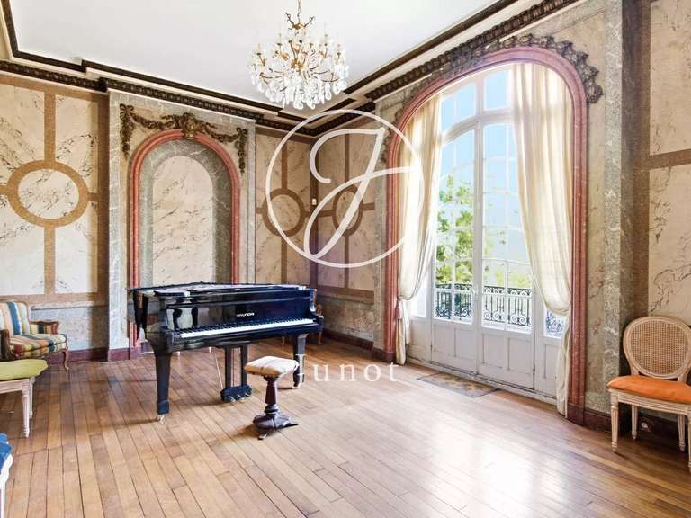 Château Anet - 9 chambres - 515m²