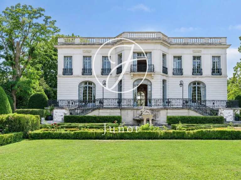 Château Anet - 9 chambres - 515m²