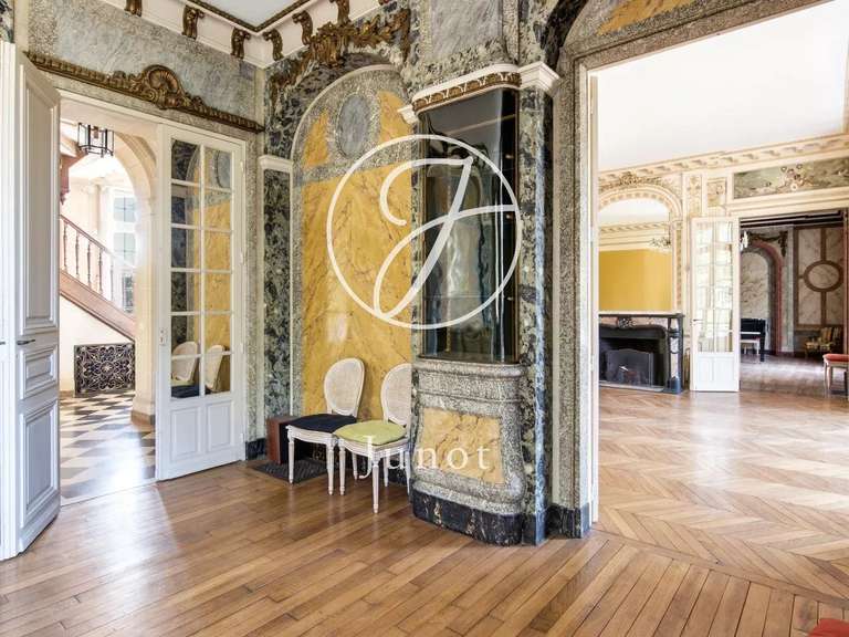 Château Anet - 9 chambres - 515m²