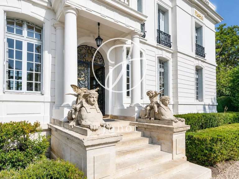 Château Anet - 9 chambres - 515m²
