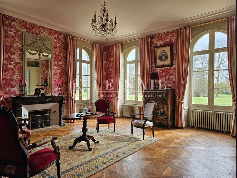 Château Angers - 12 chambres - 600m²