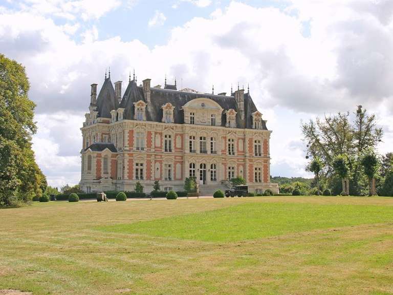 Château Angers - 18 chambres - 1500m²