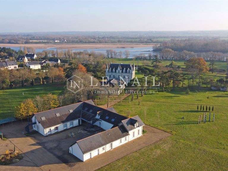 Château Angers - 15 chambres - 1100m²