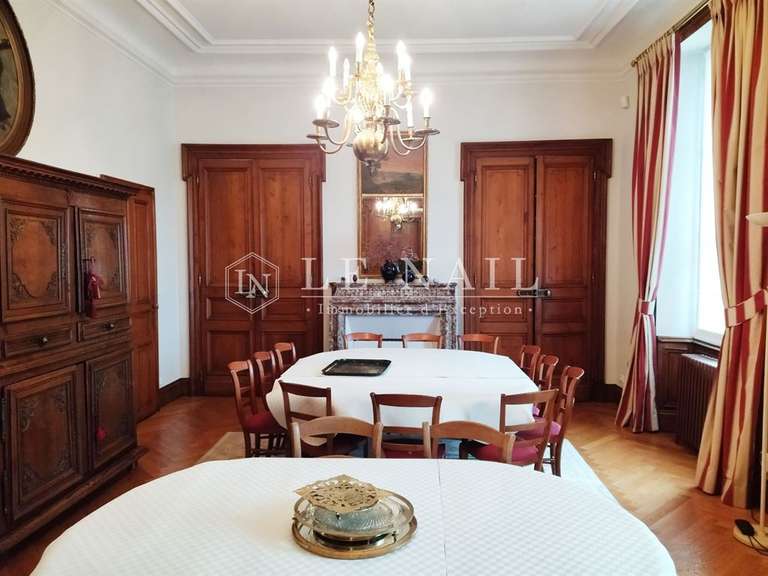Château Angers - 15 chambres - 1100m²