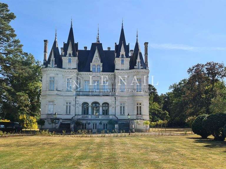 Château Angers - 5 chambres - 500m²