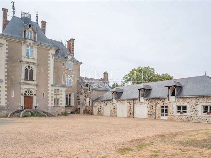 Château Angers - 700m²