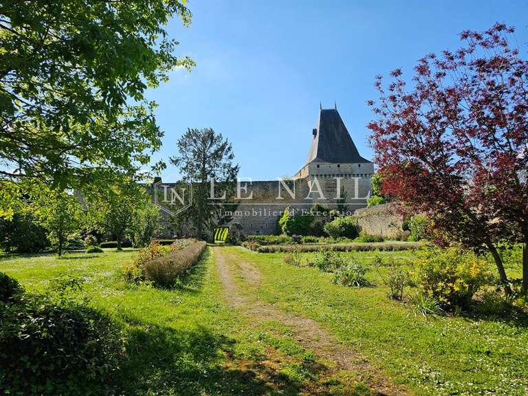 Château Angers - 5 chambres - 450m²