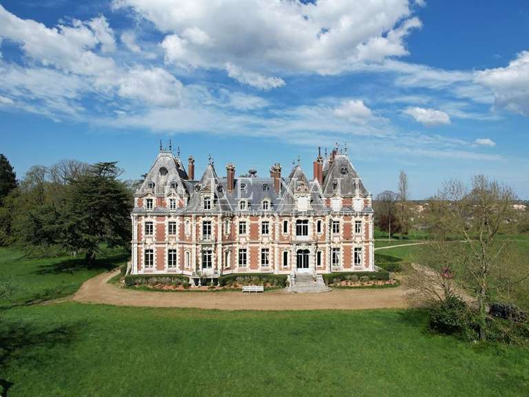 Château Angers - 26 chambres - 2000m²
