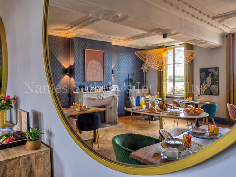 Maison Angers - 10 chambres - 576m²