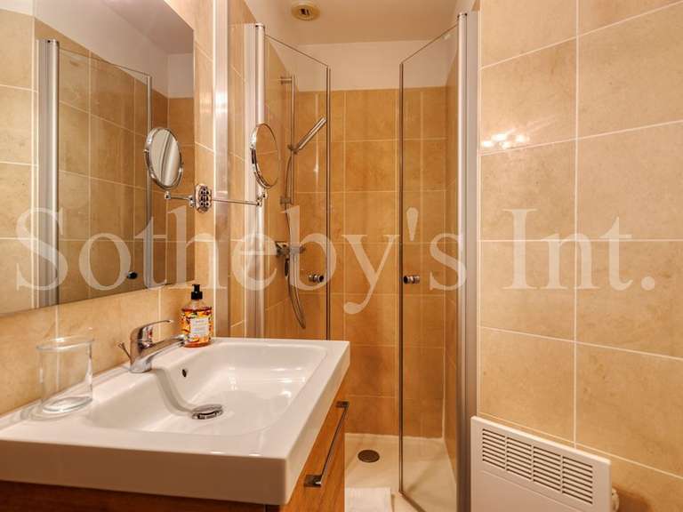 Maison Angers - 10 chambres - 576m²