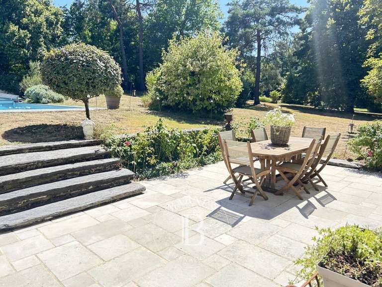 Maison Angers - 11 chambres - 680m²