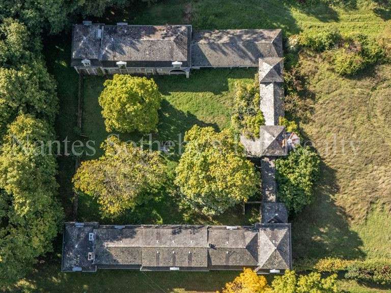 Propriété Angers - 31 chambres - 3056m²